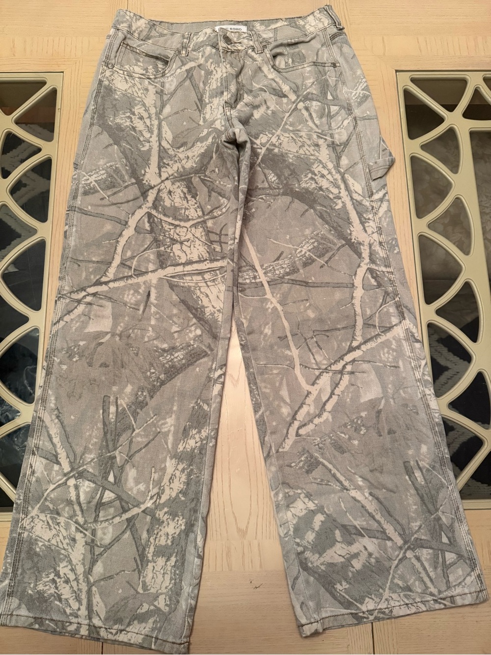 Soho Women's Boot Cut Jeans in Gray/Cream Camouflage Print